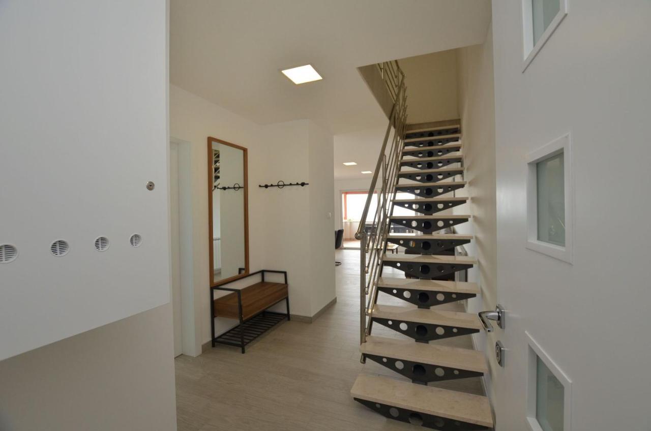Apartments Villa Sofia Мартиншчица Экстерьер фото
